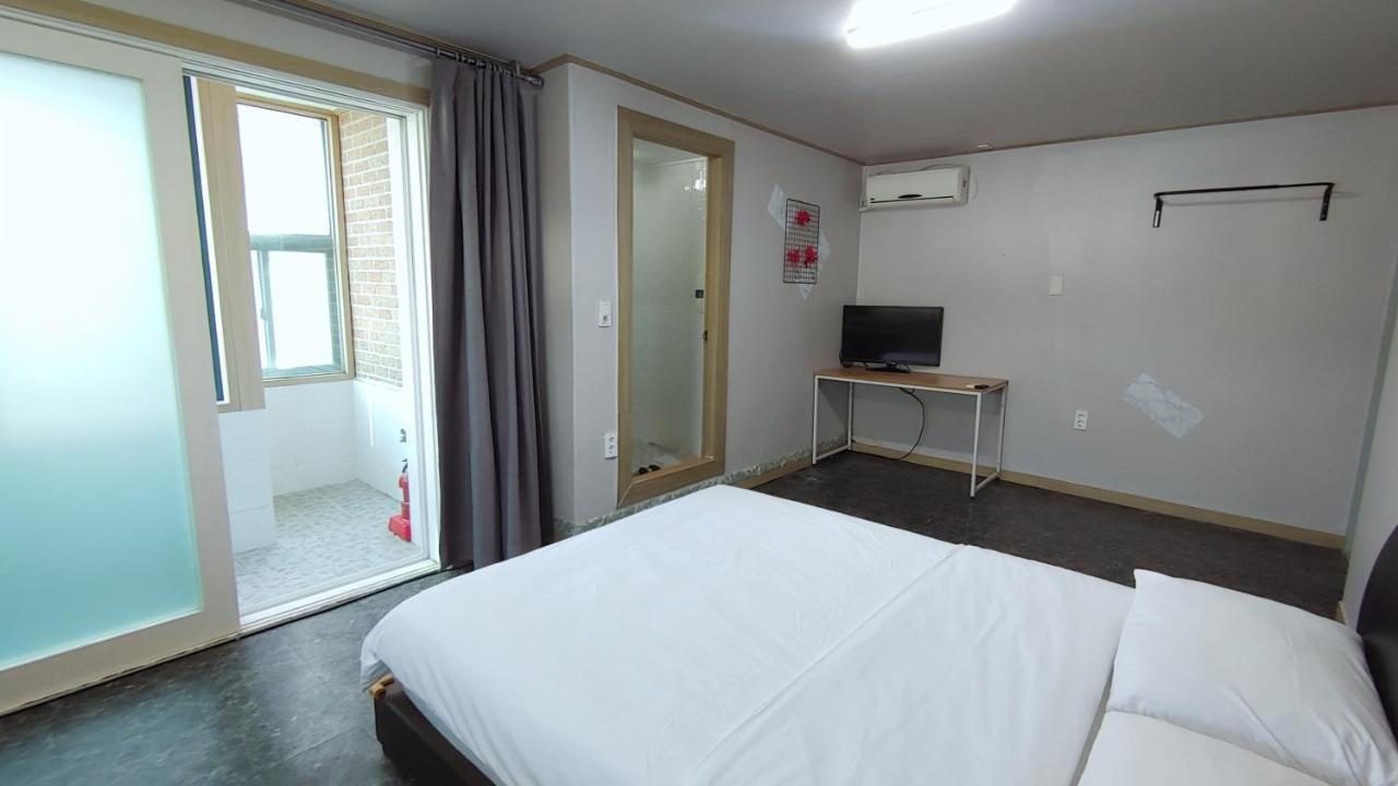 1012 House Namsan Hotel Seoel Buitenkant foto