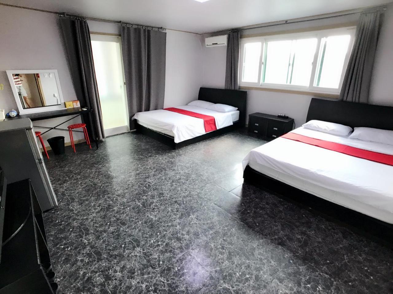 1012 House Namsan Hotel Seoel Buitenkant foto